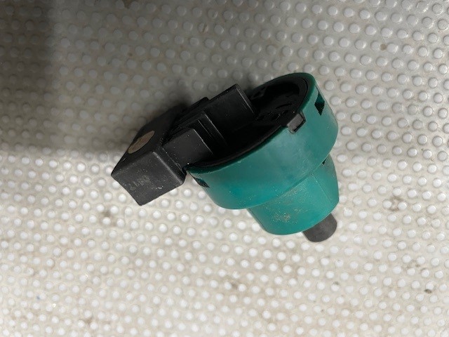 IGNITION SWITCH 1D002436NG