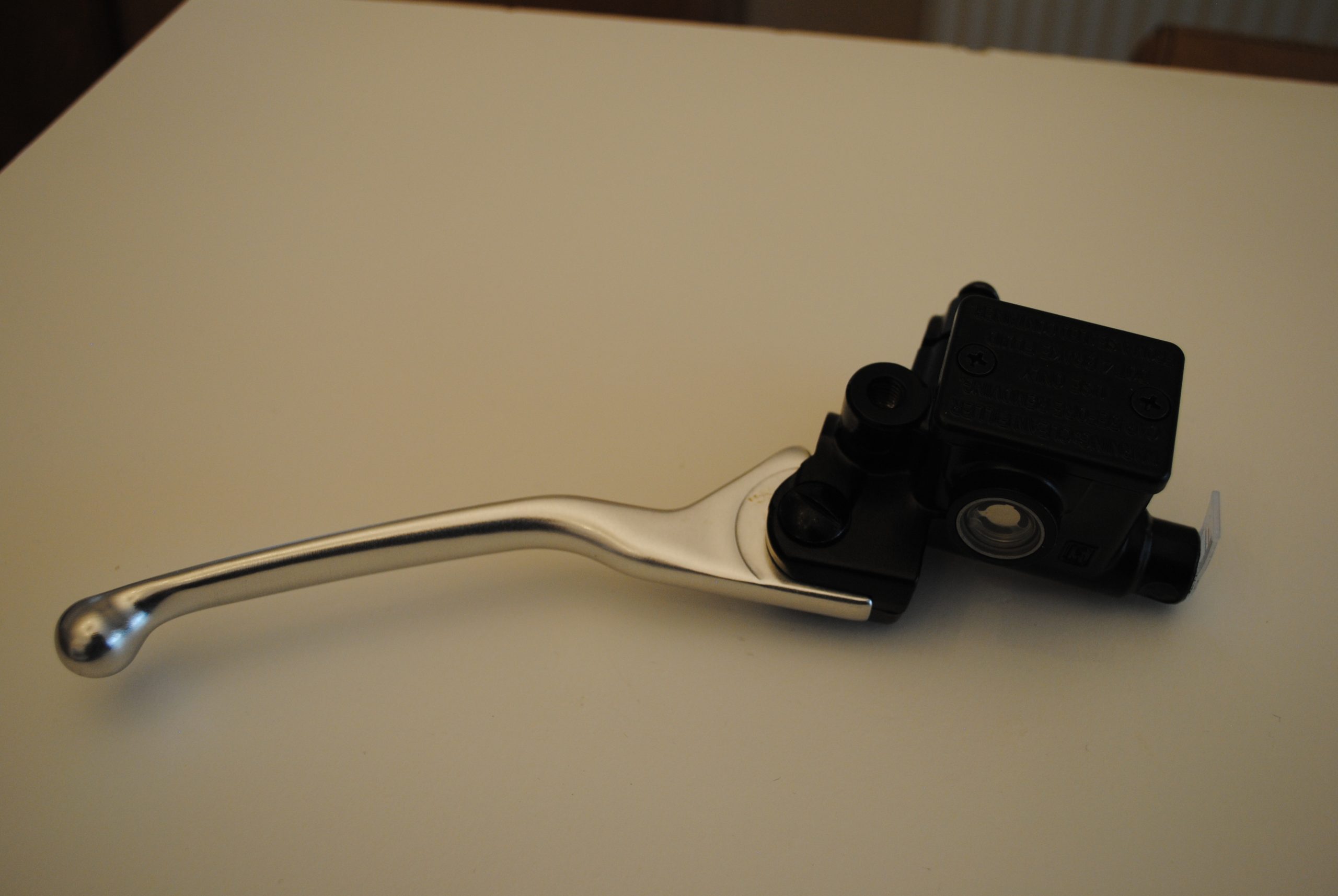 FRONT BRAKE MASTER CYLINDER CM074901NG