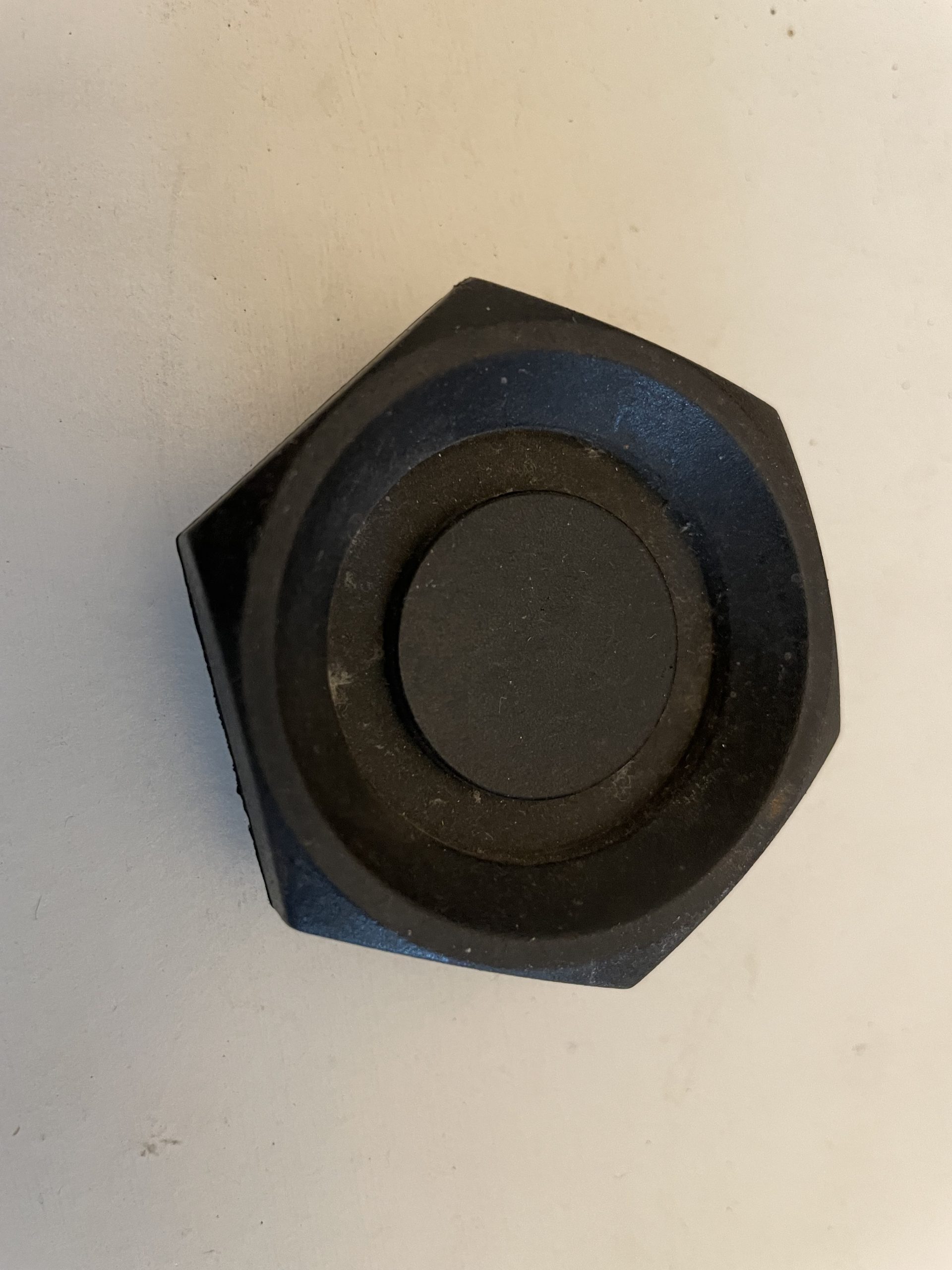 REAR DISC WHEEL CAP 562129UG1