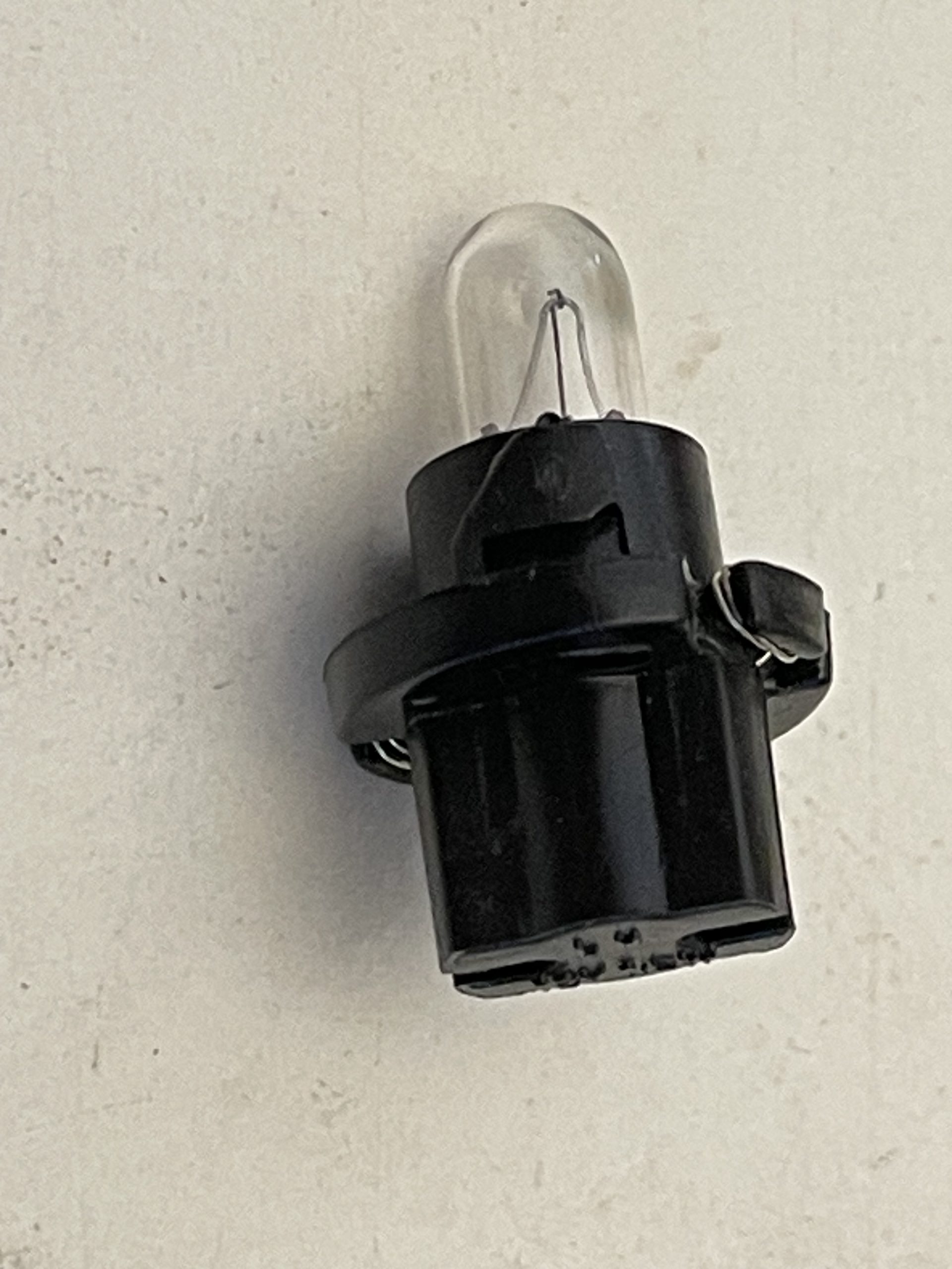 CAPLESS SPEEDO BULB HOLDER 253366NG A