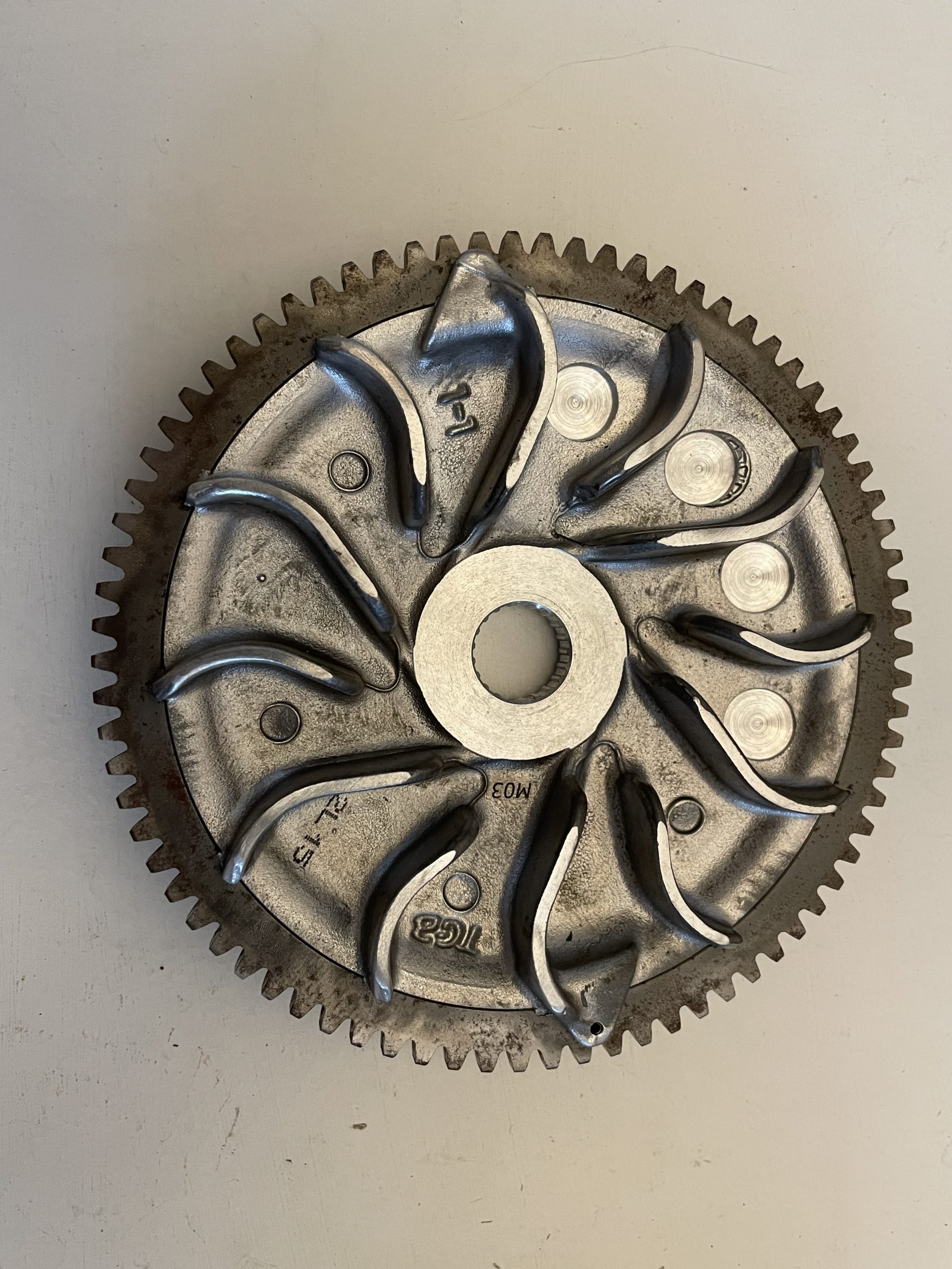 FIXED DRIVING PULLEY 487957NA