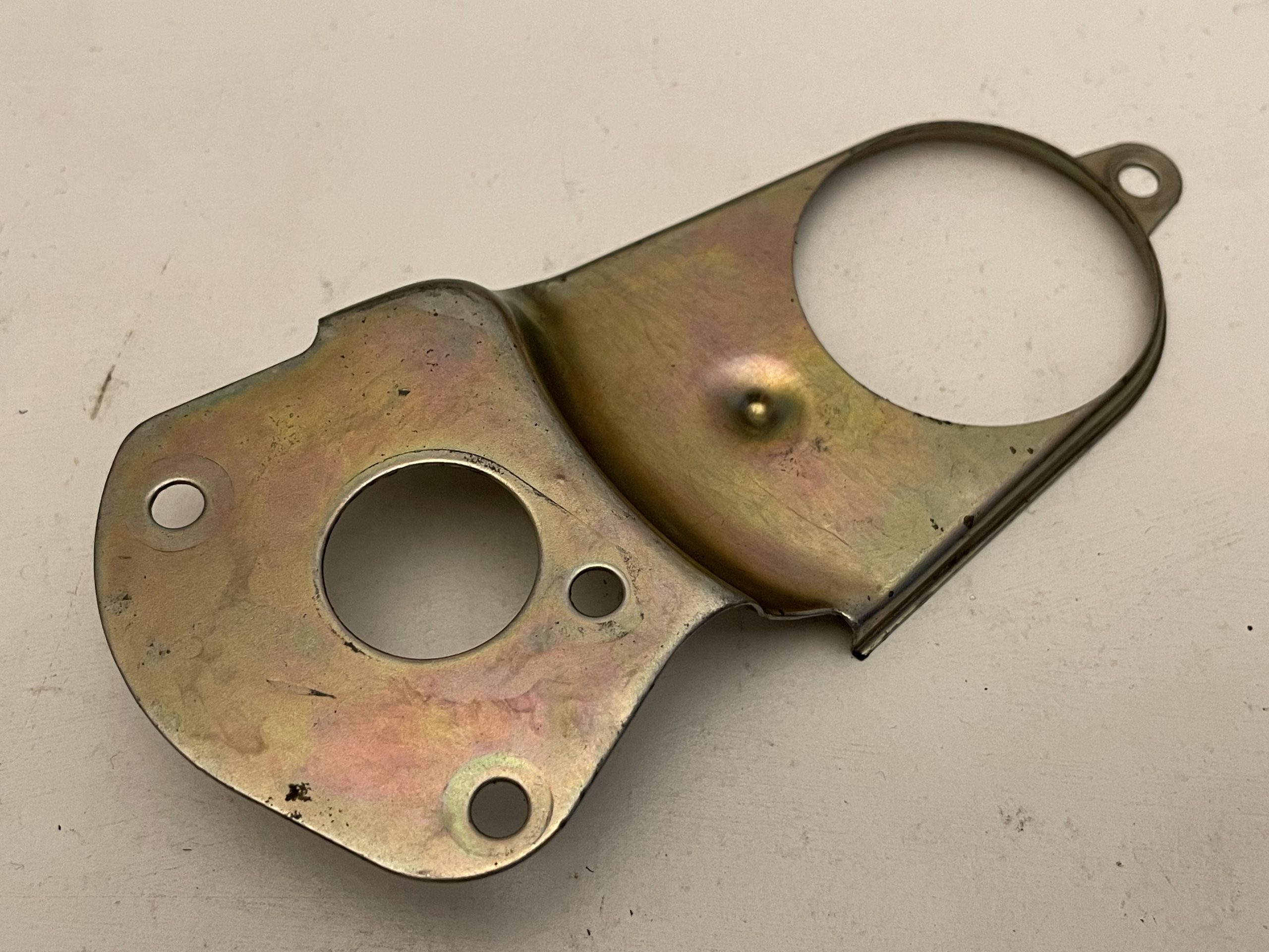 GENUINE OIL PUMP BELT PROTECTION PLATE 483742UG