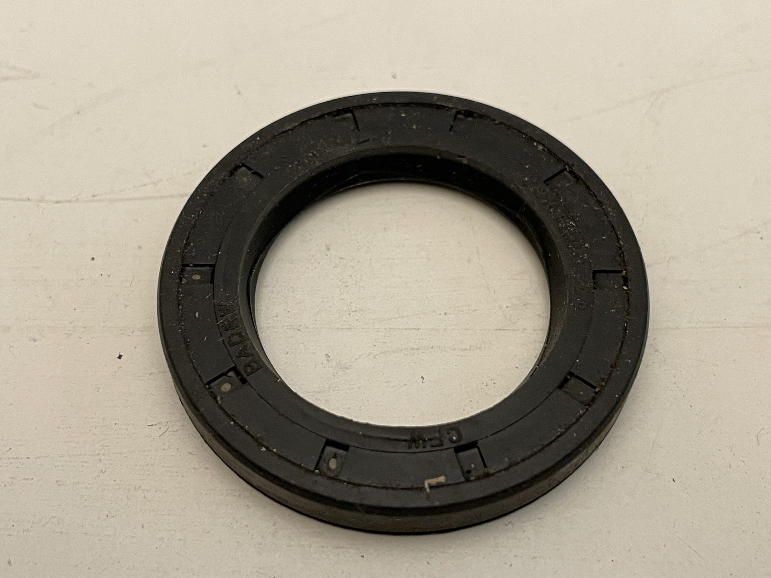 DRIVE SHAFT GEARBOX SEAL 478498NG