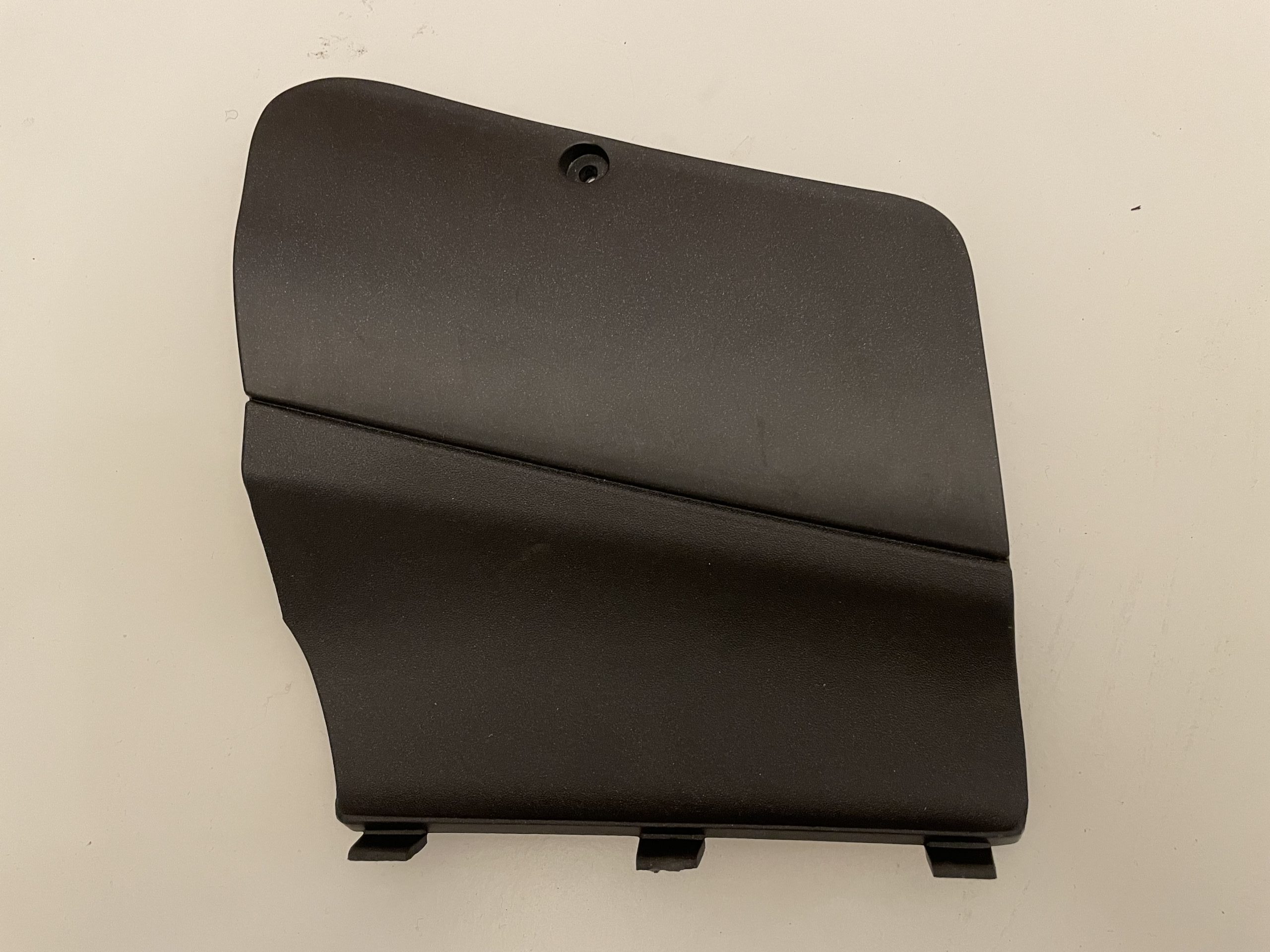 GENUINE BATTERY DOOR PANEL 620310NG