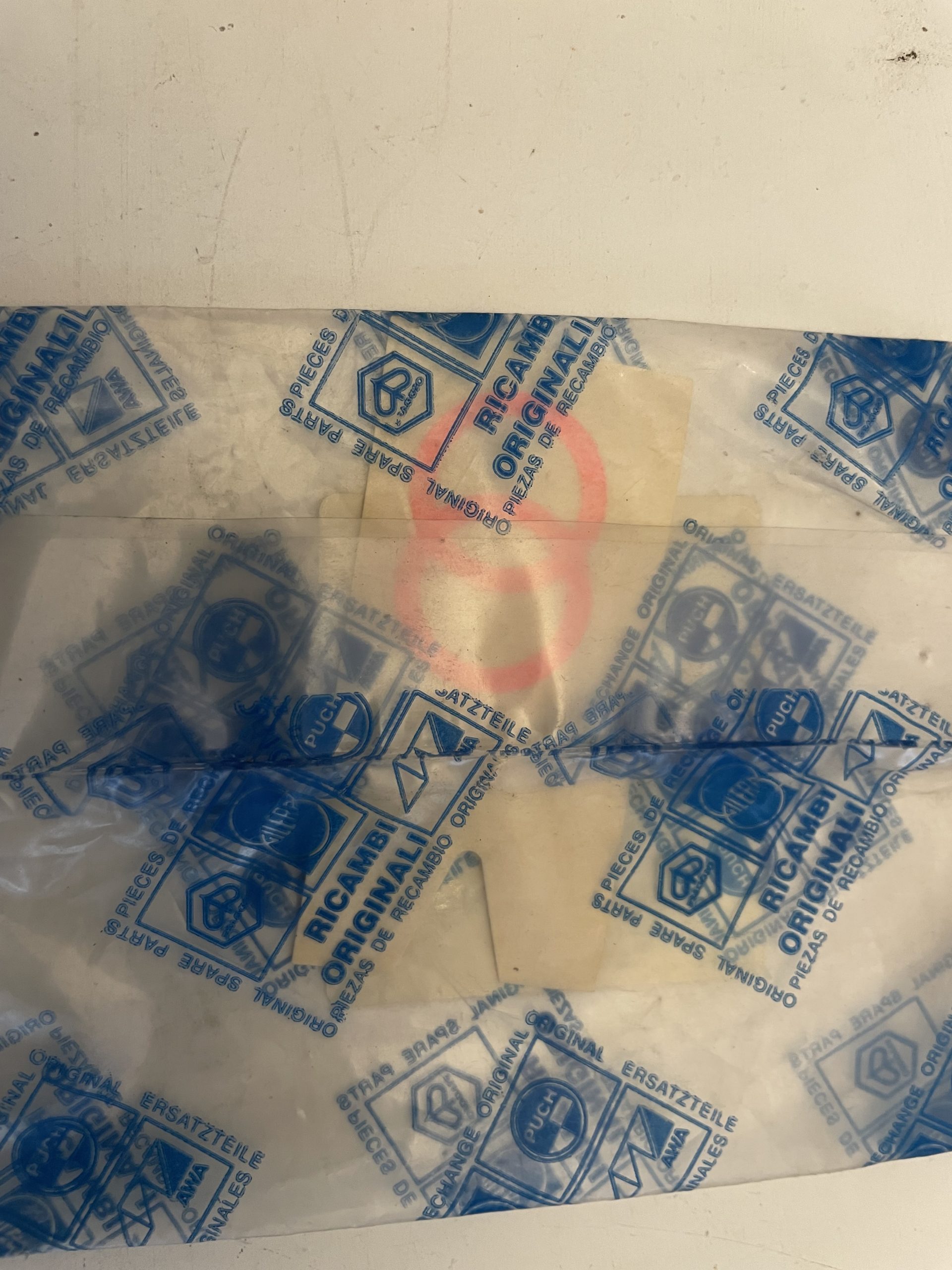 GENUINE GILERA LOGO STICKER 295895NG