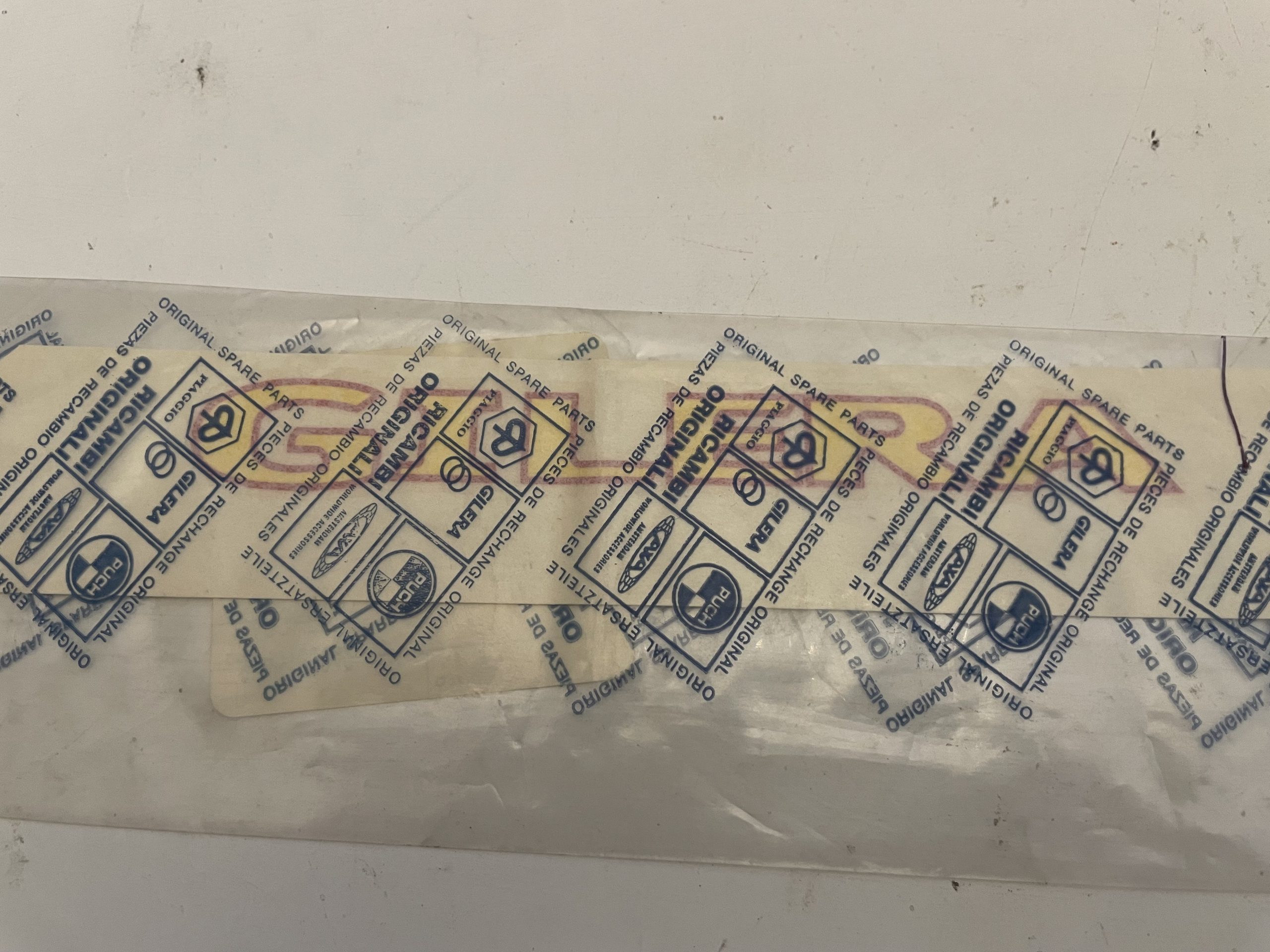 GENUINE GILERA STICKER 5745160042NG