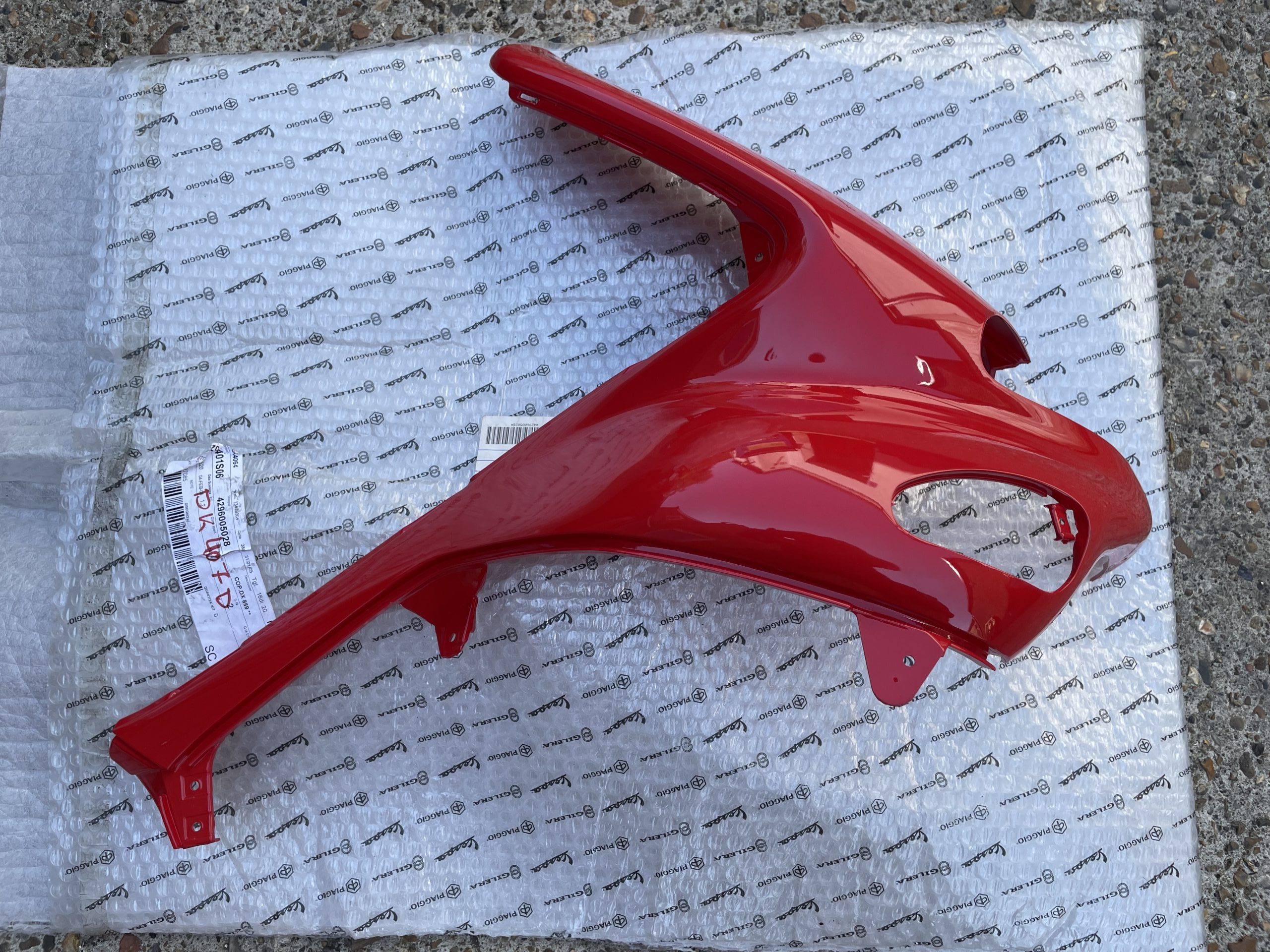 GENUINE RIGHT FRONT FAIRING IN HOPI RED 4296005028NG