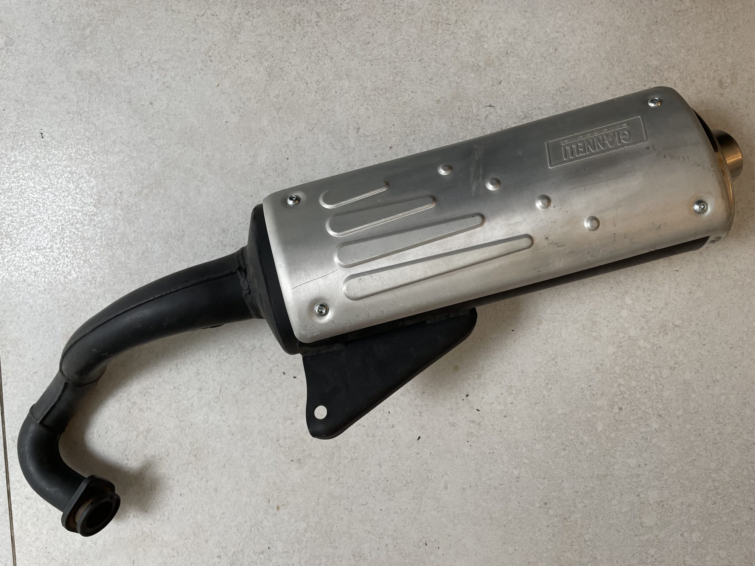 AFTERMARKET GIANELLI EXHAUST 51501YNA (2)