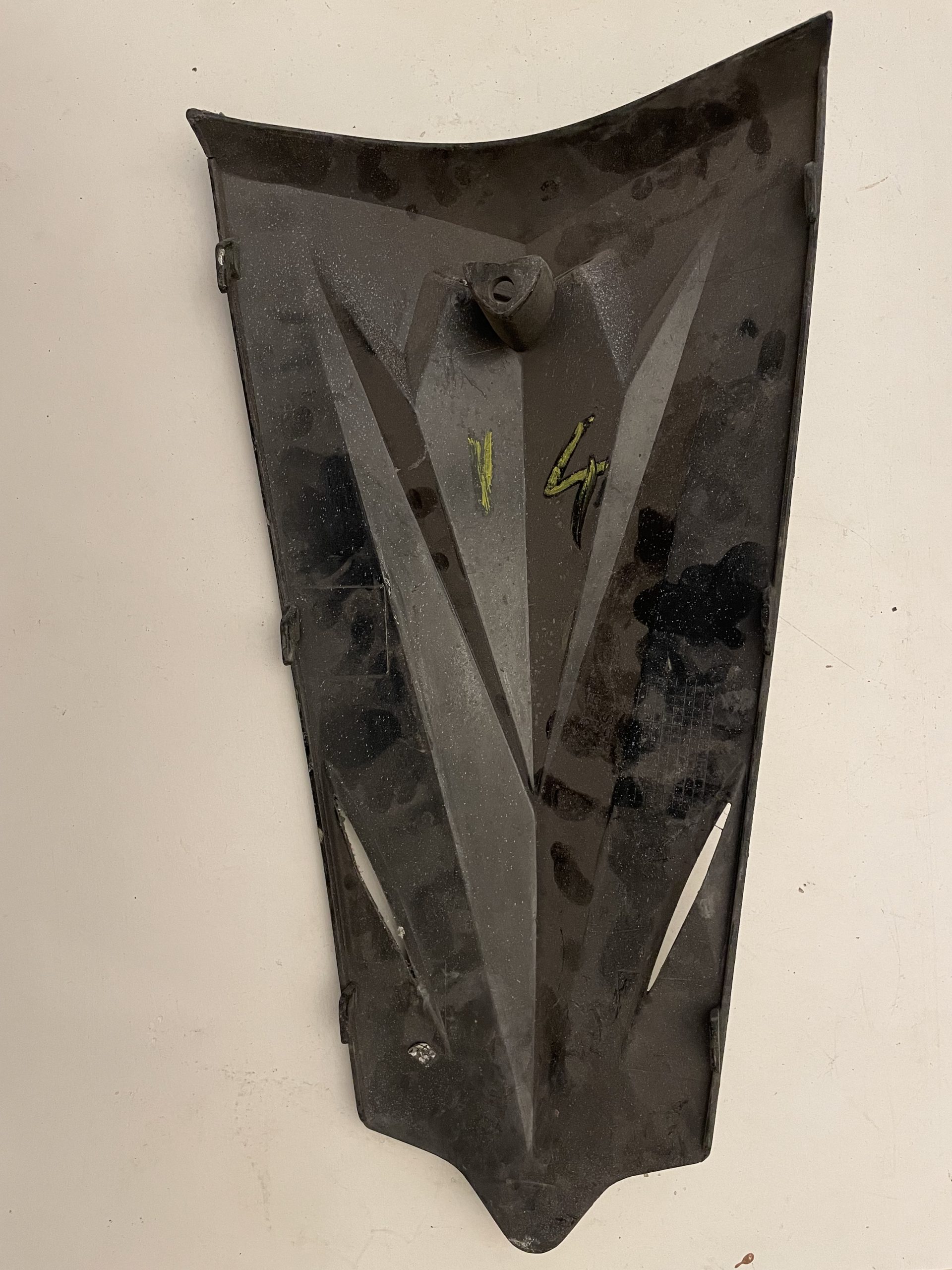 AFTERMARKET USED EVO HORNCOVER 577853UA-14 (3)