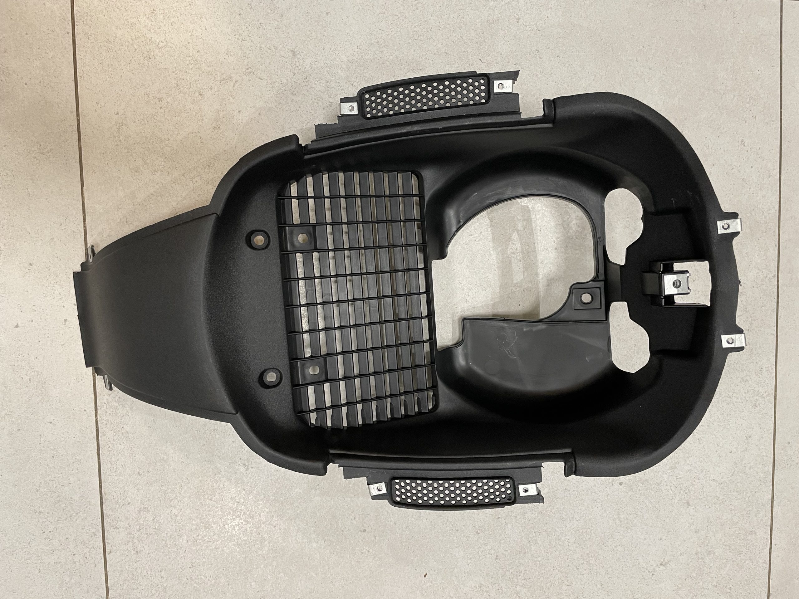 GENUINE LOWER PROTECTIONFORK PANEL 299107000CNG (2)