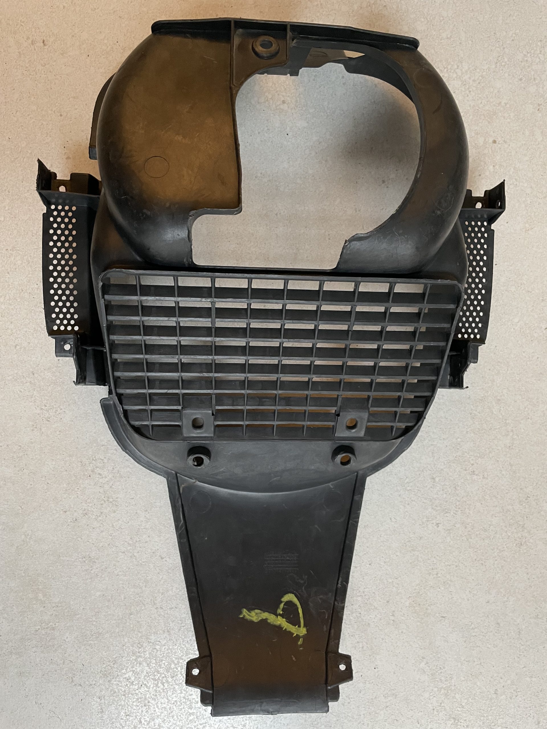 GENUINE LOWER PROTECTIONFORK PANEL 299107000CUG-9 (1)