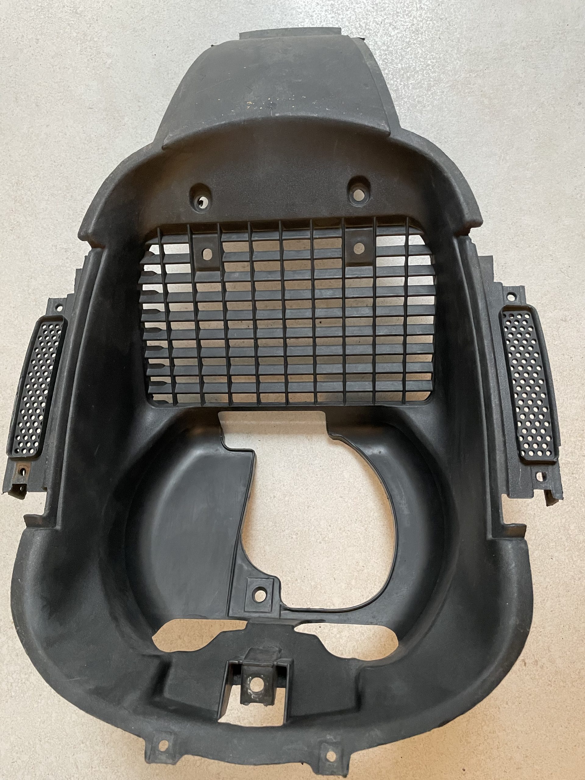 GENUINE LOWER PROTECTIONFORK PANEL 299107000CUG-9 (2)