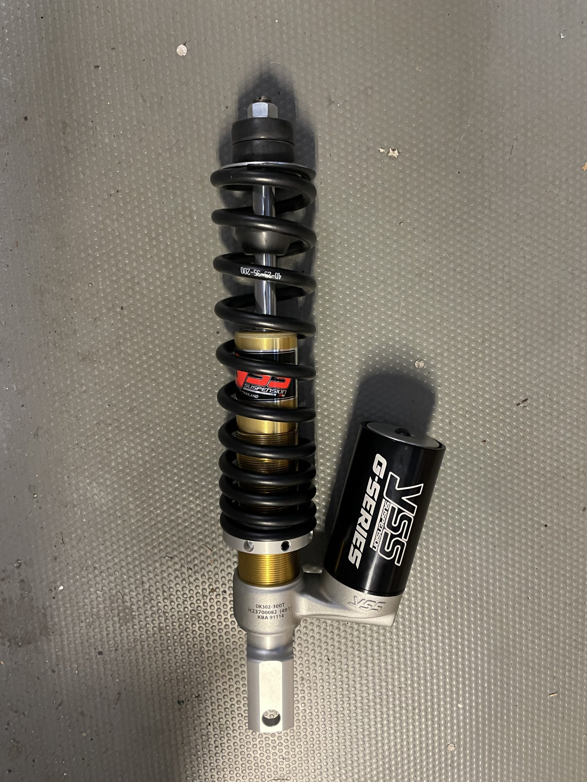 YSS REAR SHOCK ABSORBER OK302-300T-03AL-388NA (1)