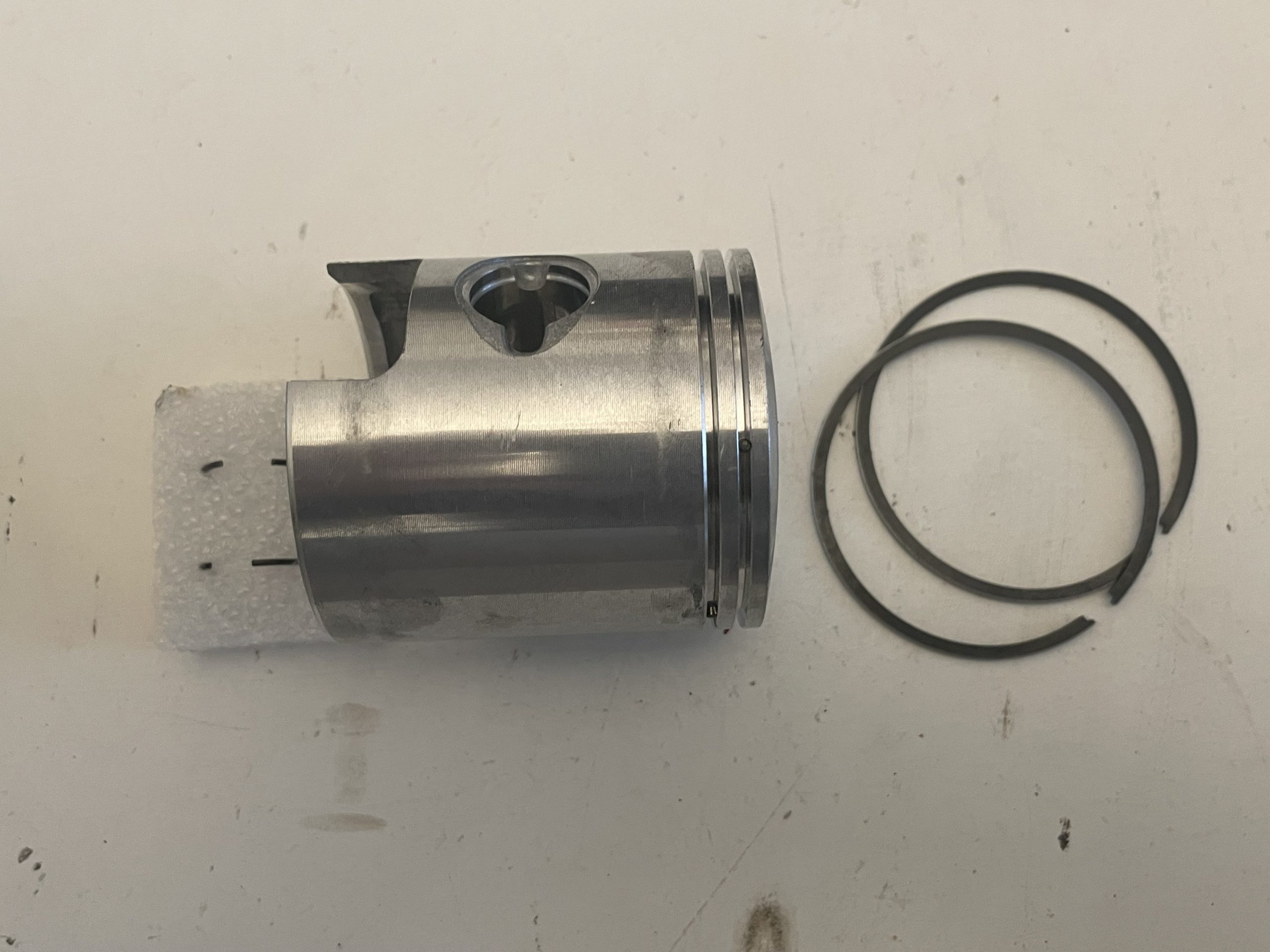 125 AC PISTON ASSEMBLY 8299850001NG (3)