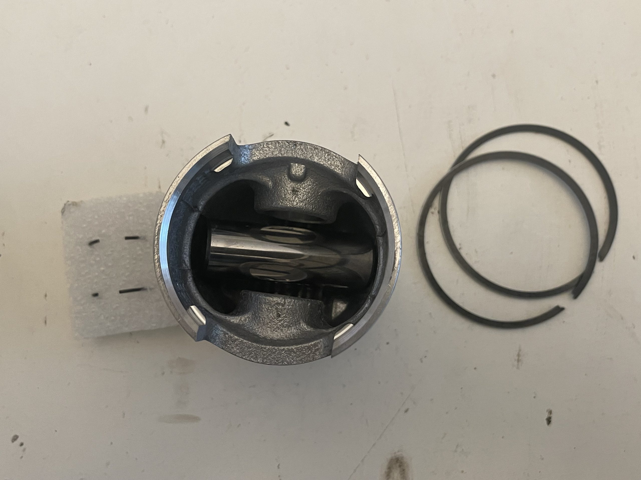 125 AC PISTON ASSEMBLY 8299850001NG (4)