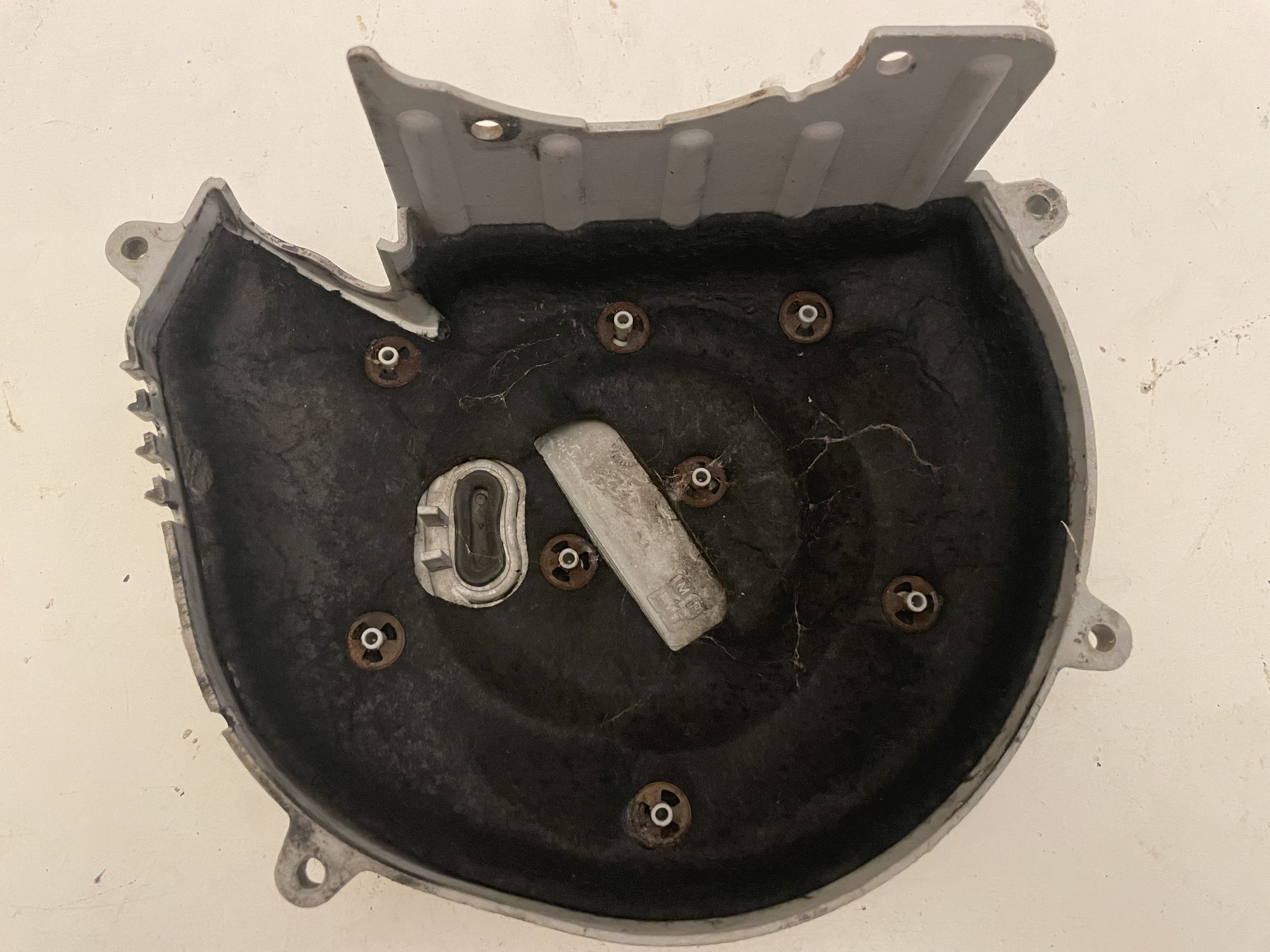 FLYWHEEL COVER 484914UG1 (1)