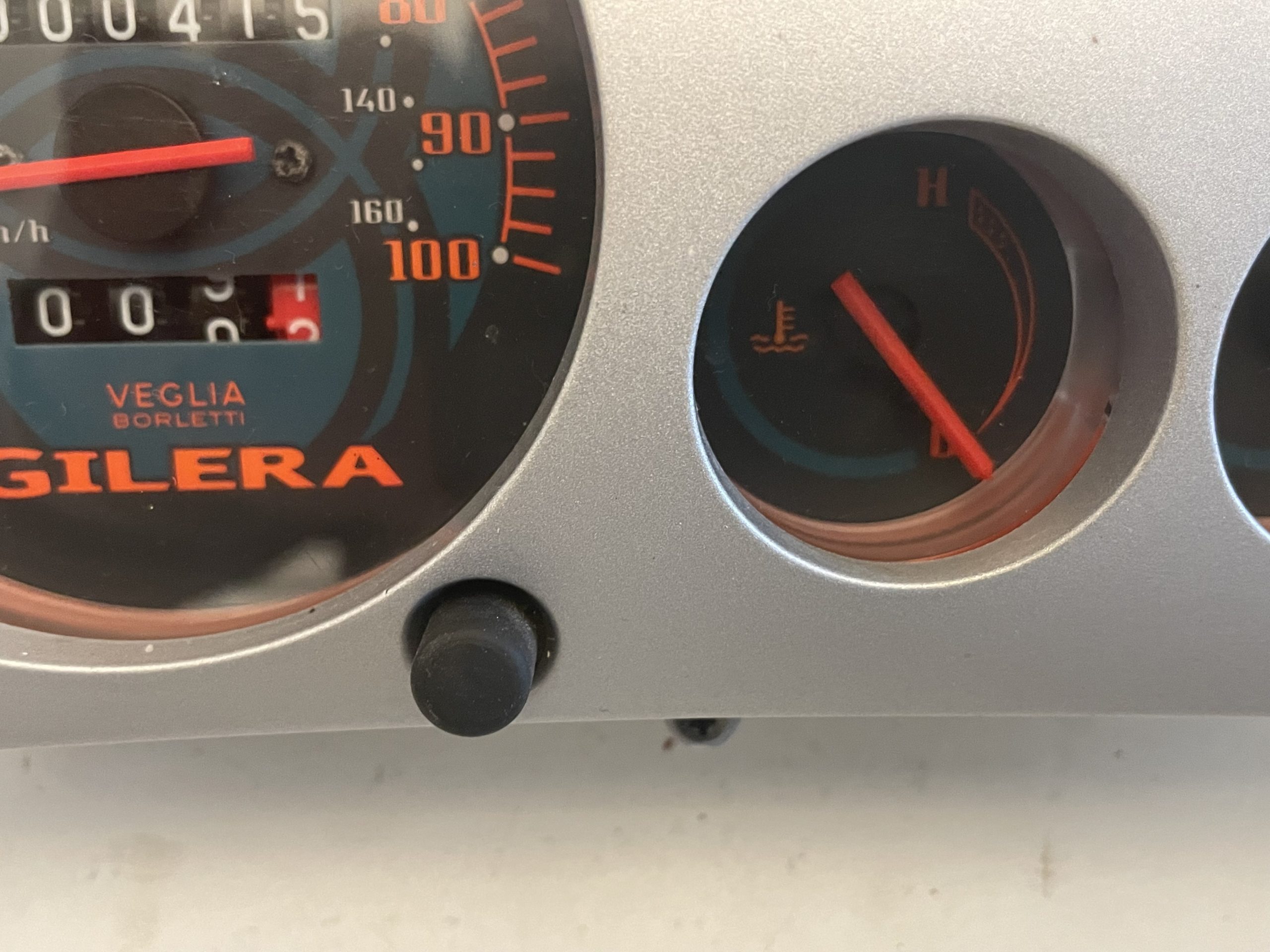 FXFXR SPEEDO ASSEMBLY 581160UG1 (5)