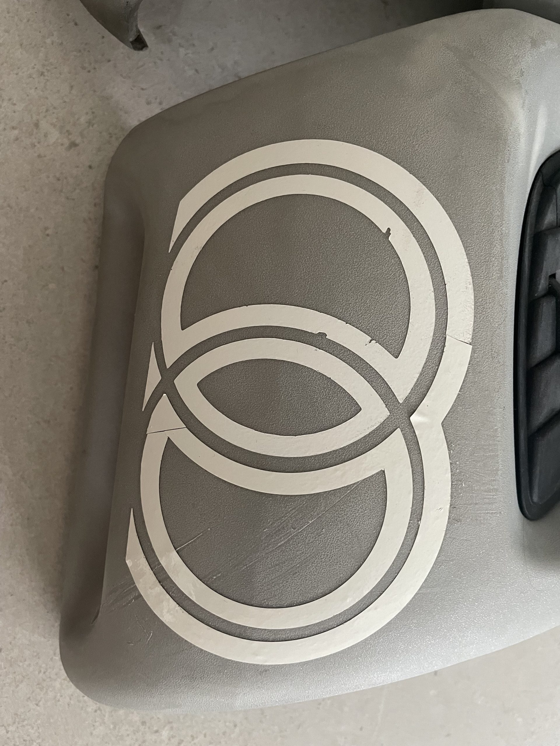 PAIR GENUINE USED VENT PANELS GREYSILVER 2988920043UG5 (3)