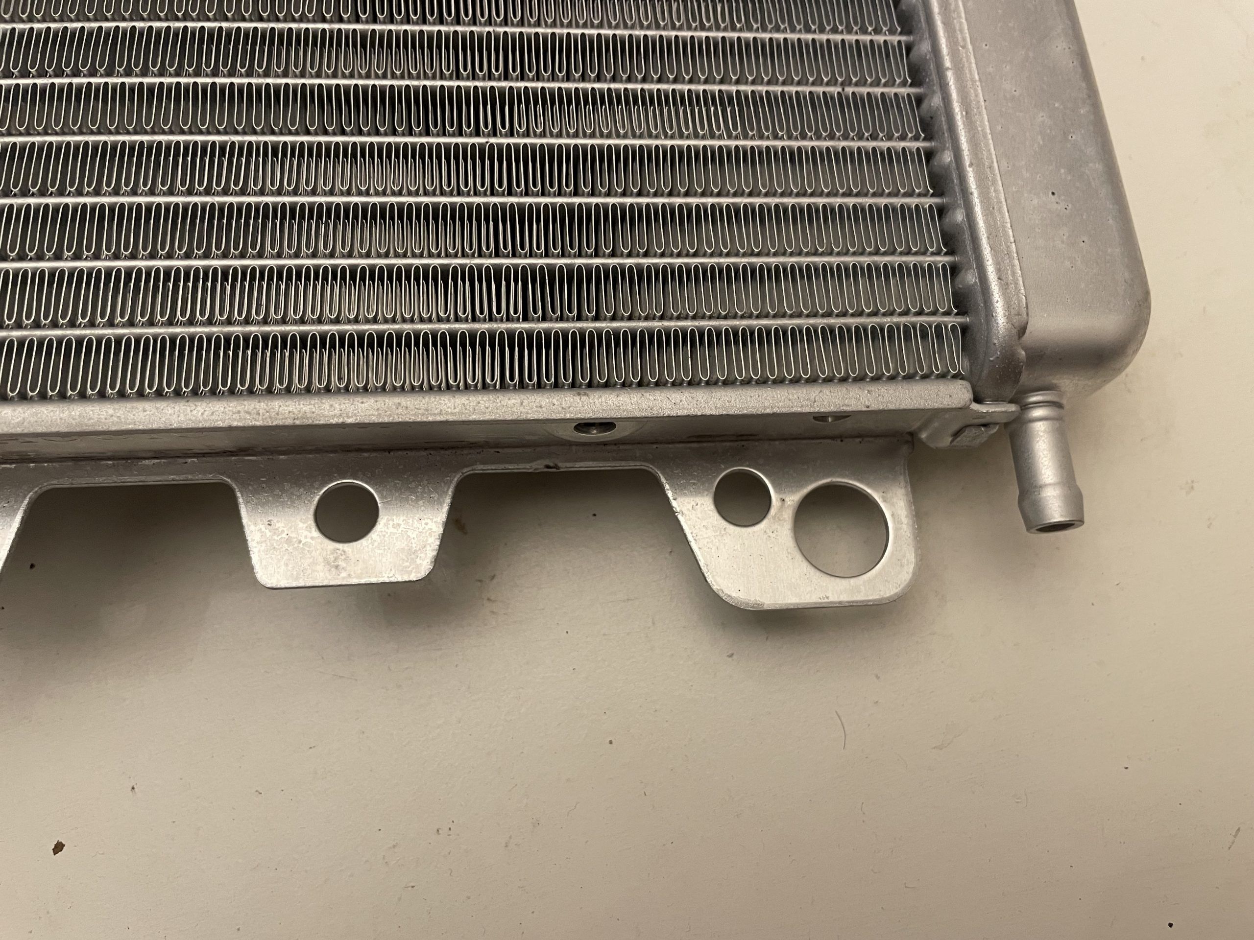 GENUINE GILERA RUNNER RADIATOR 57301RNG (5)