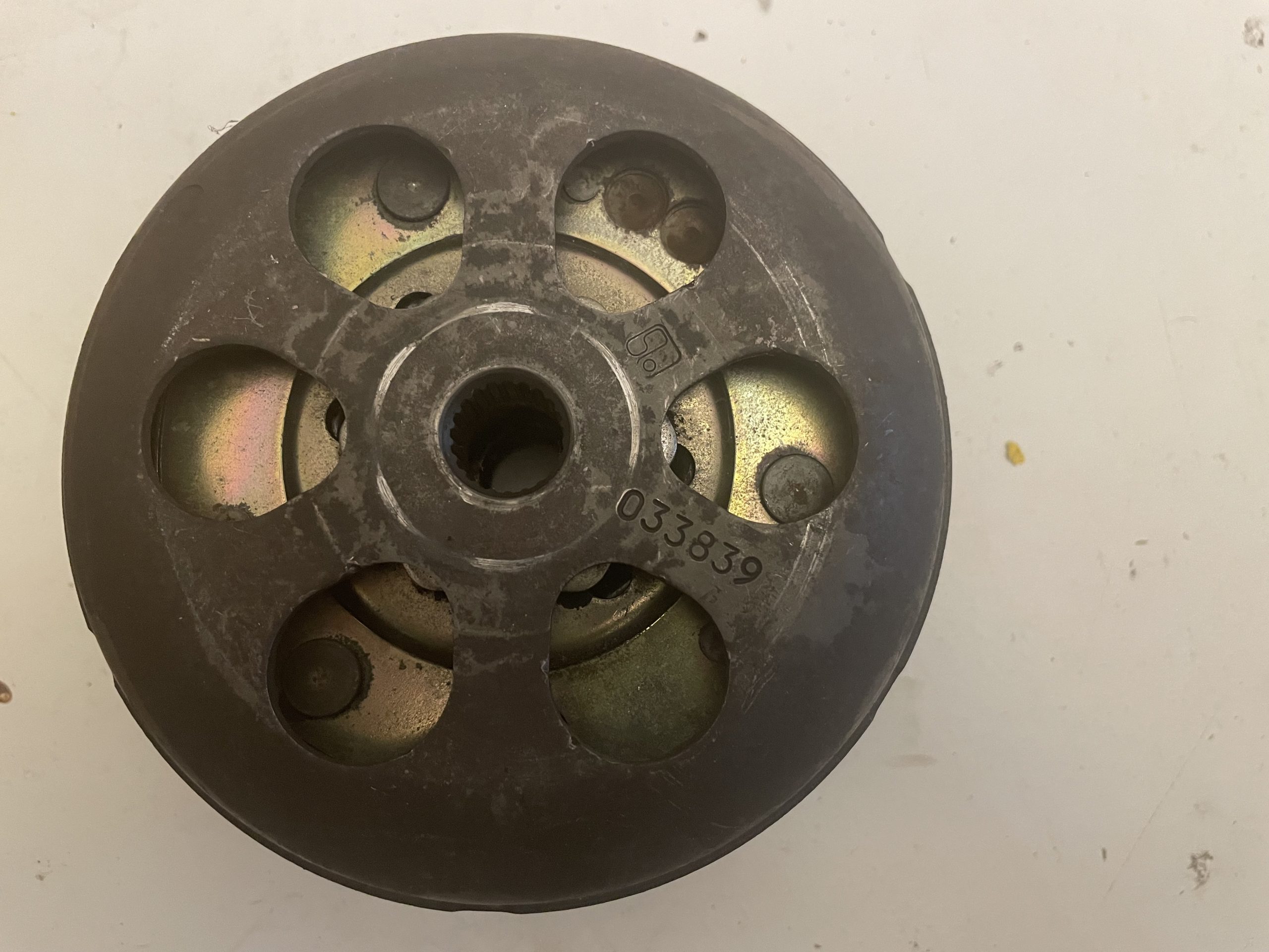 USED RN TORQUECLUTCH ASSEMBLY 827415UG3 (3)