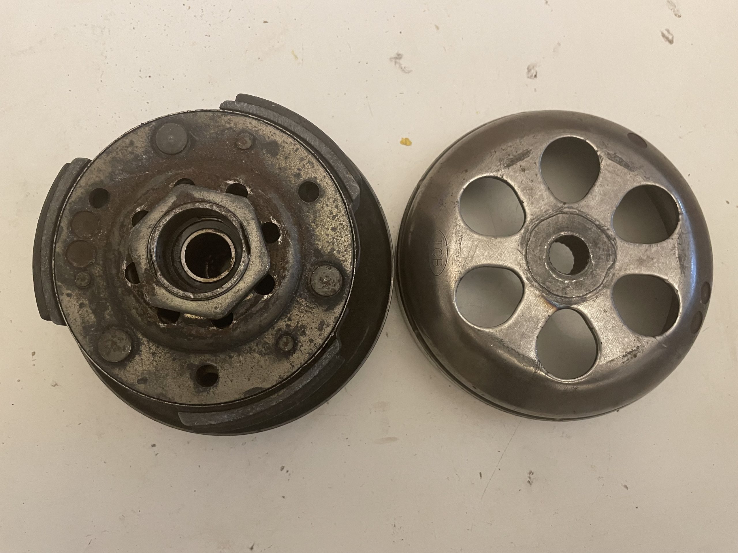 USED RN TORQUECLUTCH ASSEMBLY 827415UG6 (1)