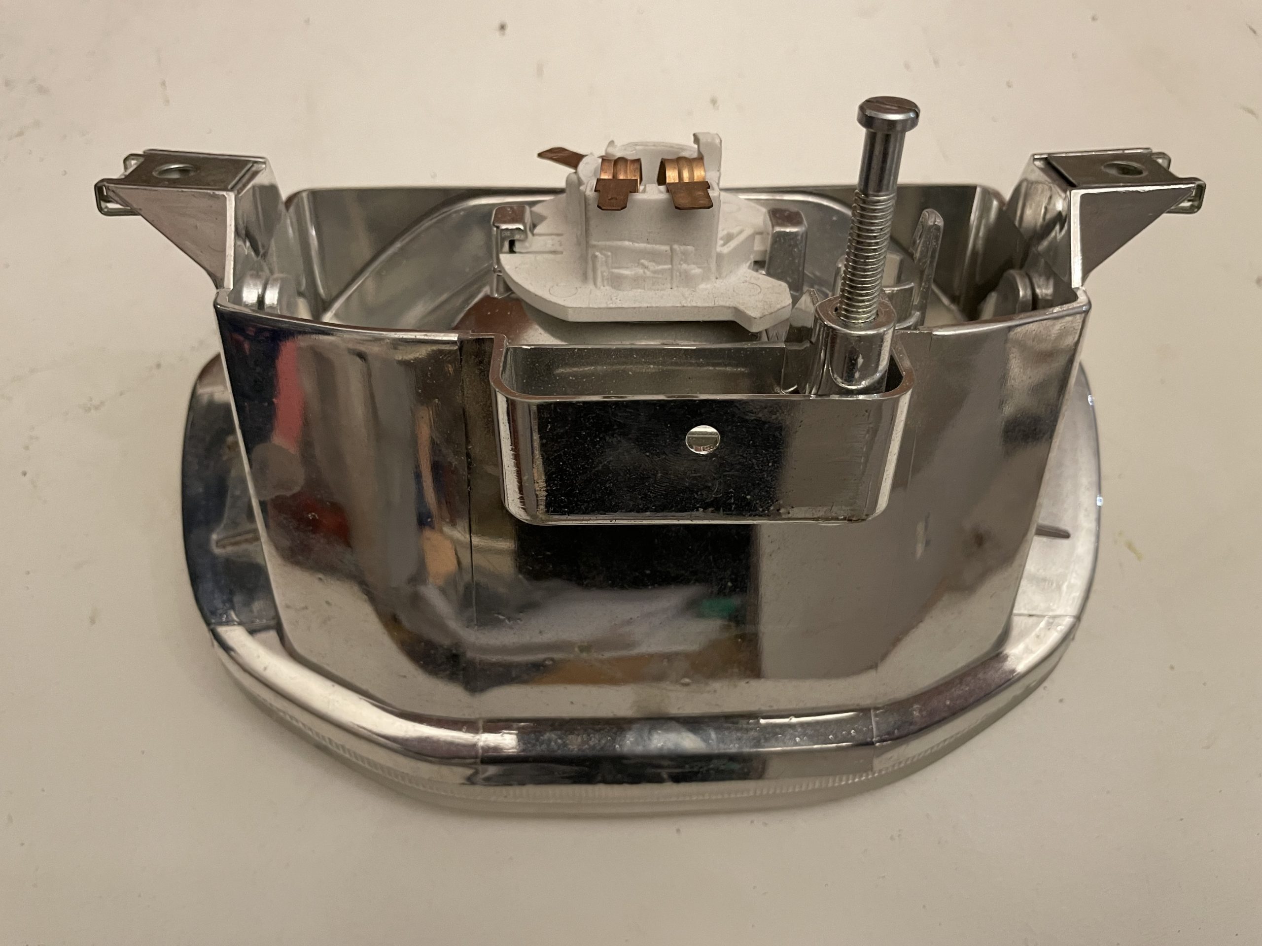 AFTERMARKET TYPHOON HEADLAMP 581578NA (1)