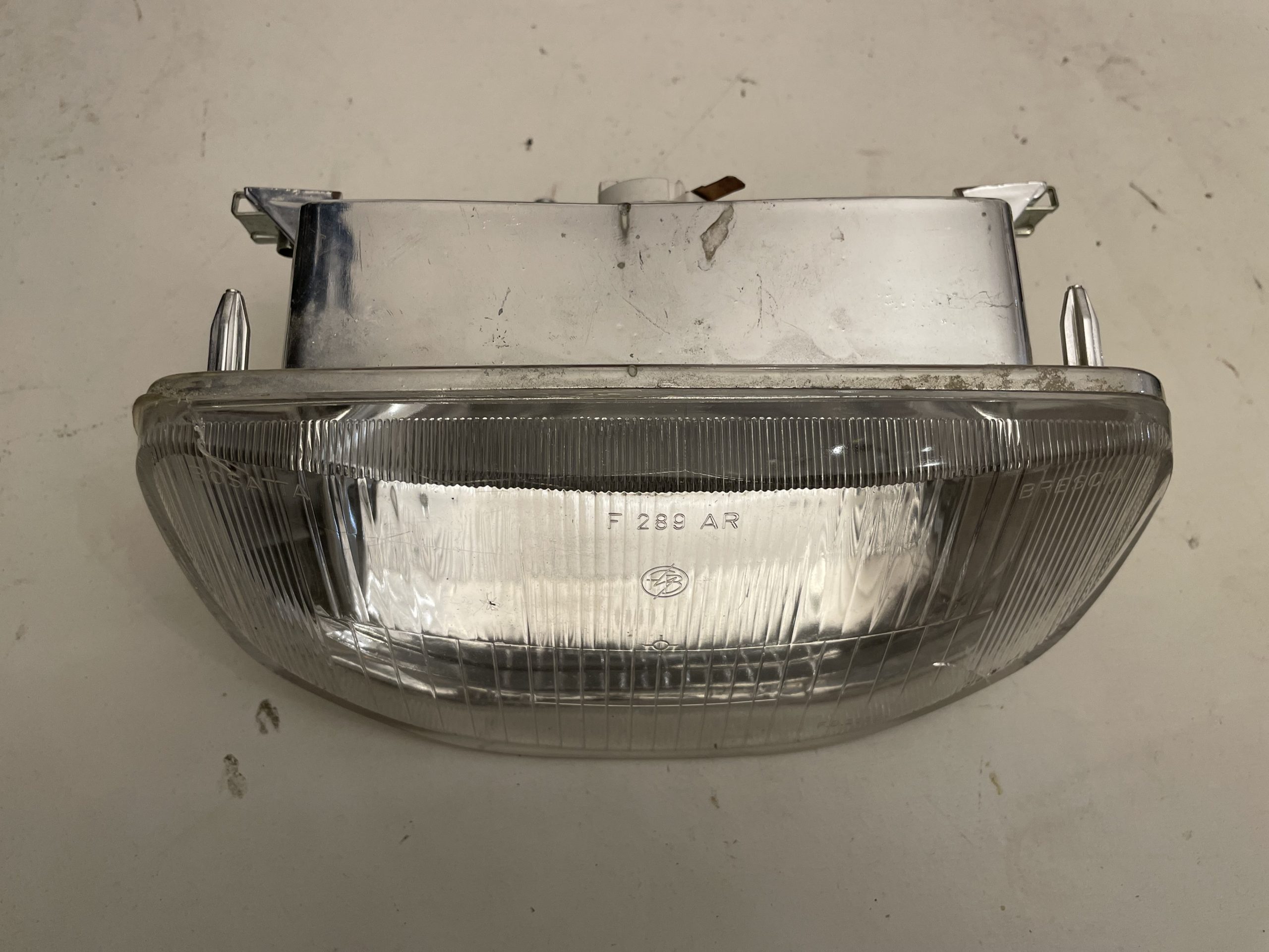 AFTERMARKET TYPHOON HEADLAMP 581578NA (2)