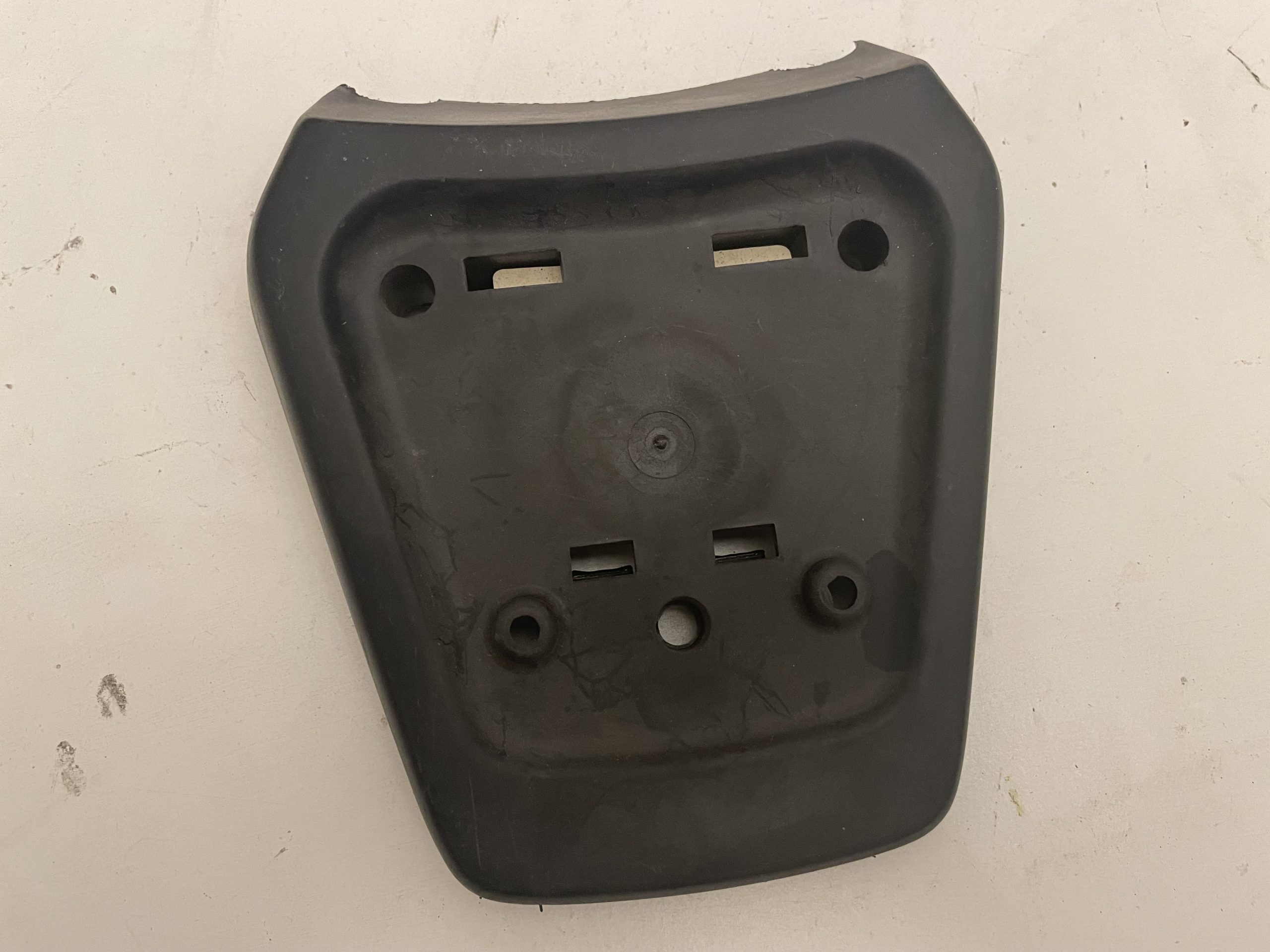thumbnail image 2 of Genuine Piaggio Ignition Switch For Typhoon 50 & 125 (Euro 3) - 643133 / 580621 2 of 3