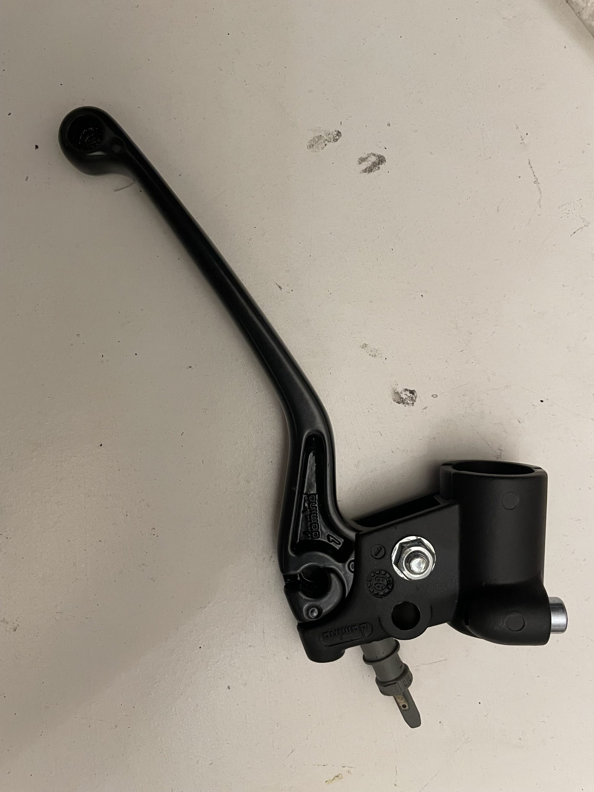 TYPHOON REAR CABLE BRAKE ASSEMBLY 274999NG (1)