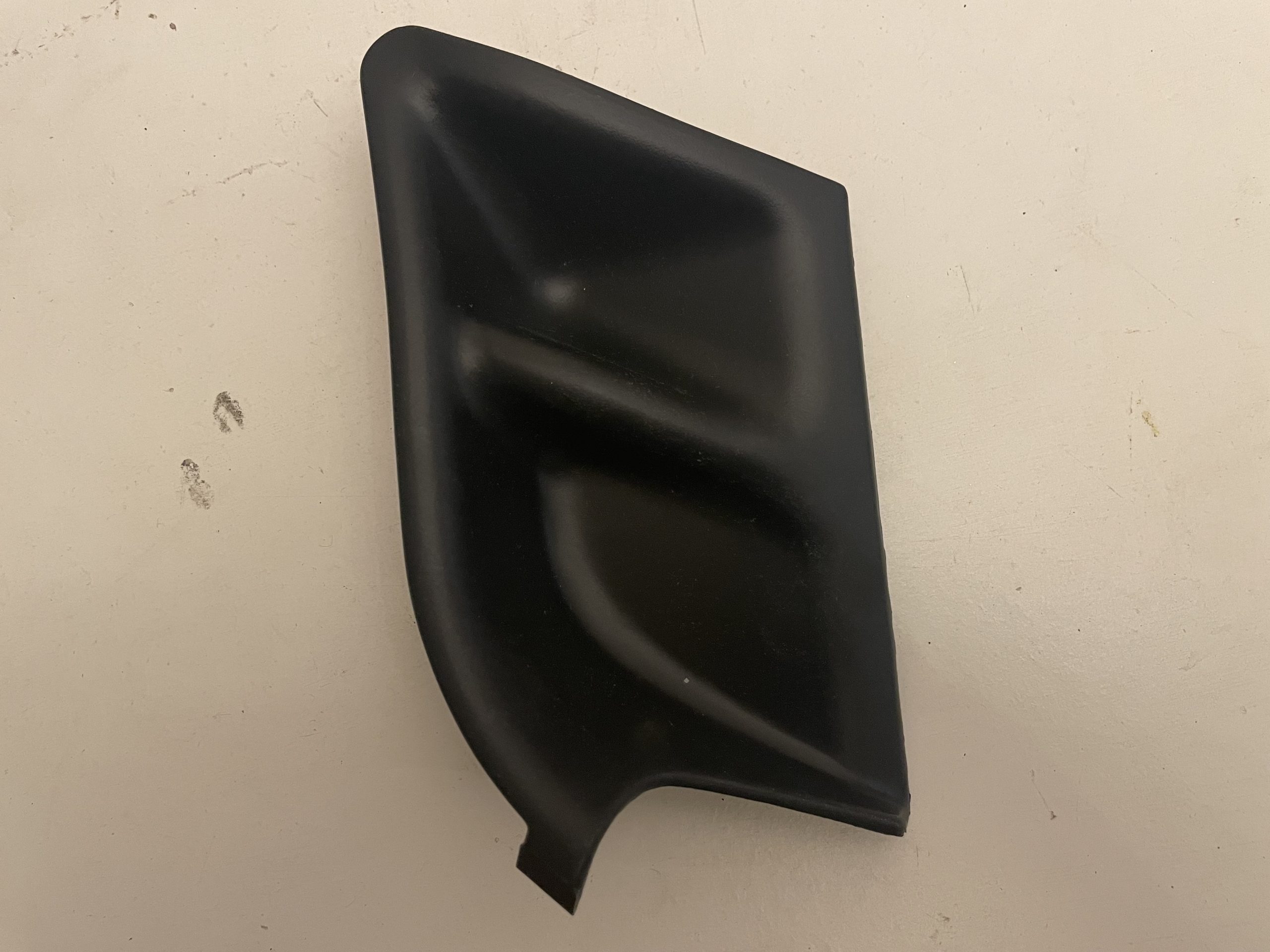 TYPHOON RIGHT AIR SIDE PANEL INSERT 463842000CNG (1)