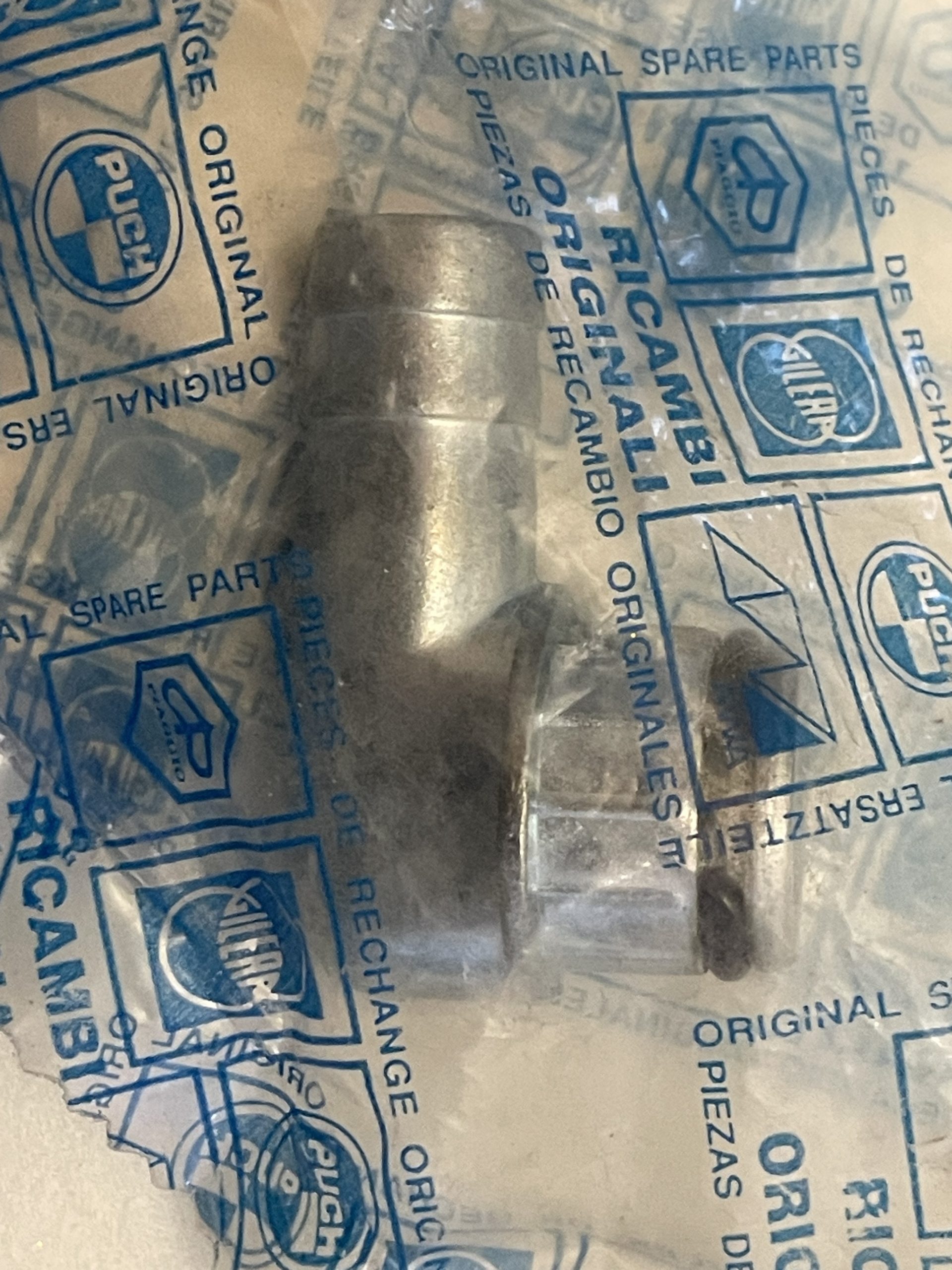 TYPHOON SLAVE TANK OUTLET 296805NG