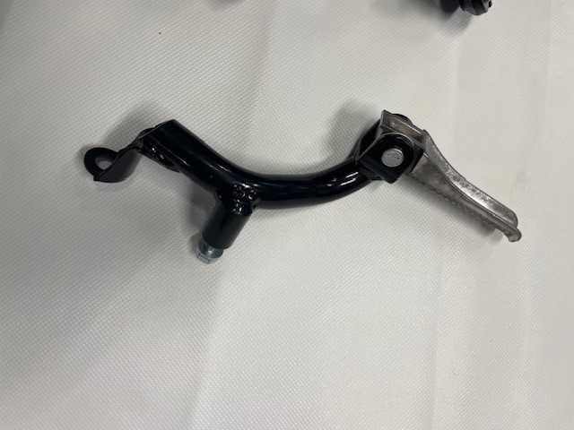 REFURBISHED PIAGGIO TYPHOON 125 FOOTREST SET 274975SETRG 1